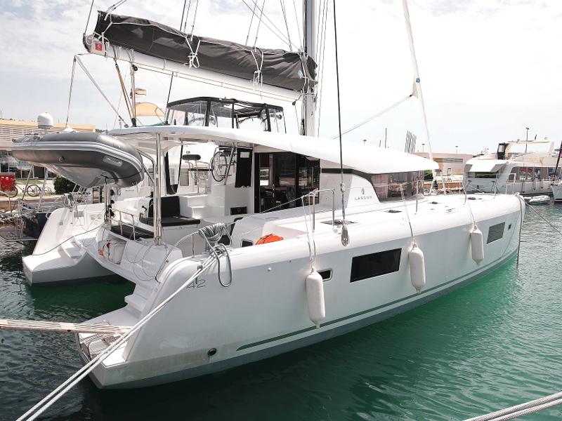 Photo #1 - Lagoon 42 (MASTERPIECE) en D-Marin Dalmacija Marina - 6118