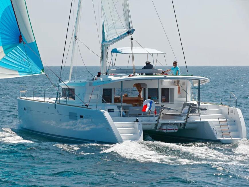 Photo #1 - Lagoon 450 Fly -- (Fluffy) en D-Marin Marina Lefkas - 61556