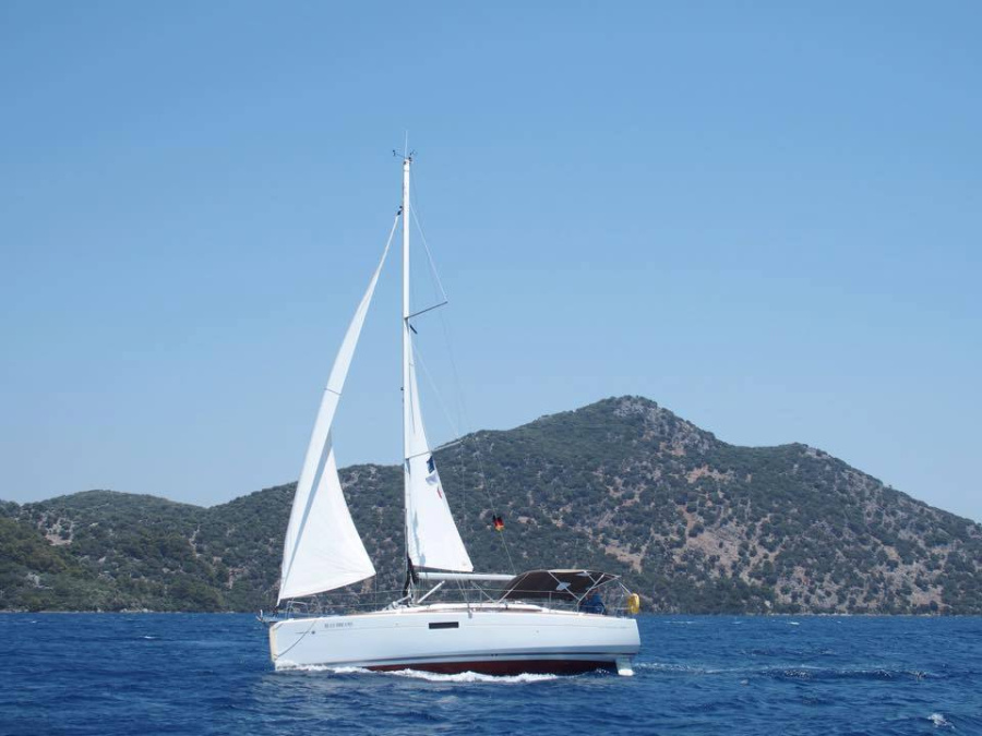 Photo #1 - Sun Odyssey 349 (Blue Dreams) en Ece Marina - 9675