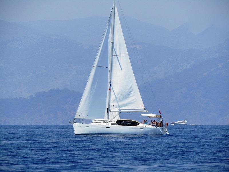 Photo #1 - Oceanis 43 (Bliss) en Ece Marina - 10874