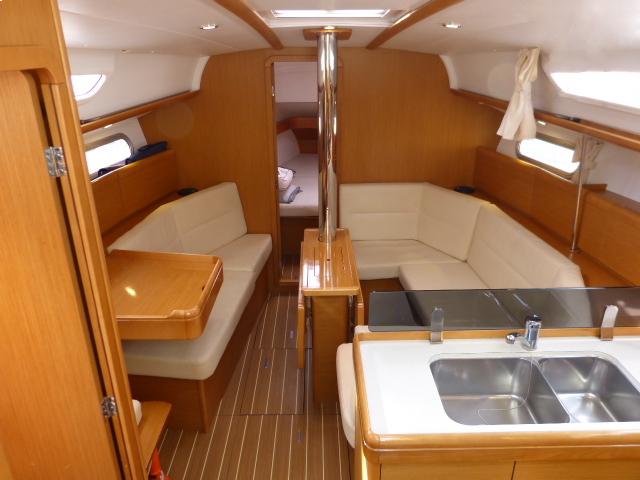 Interior image - 1
