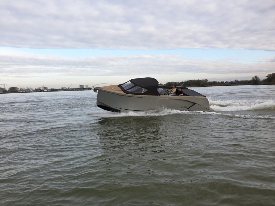 Photo #1 - Maxima 840 (VIS) en Marina Baotić - 21227