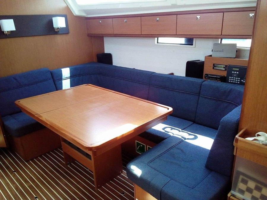 Interior image - 2