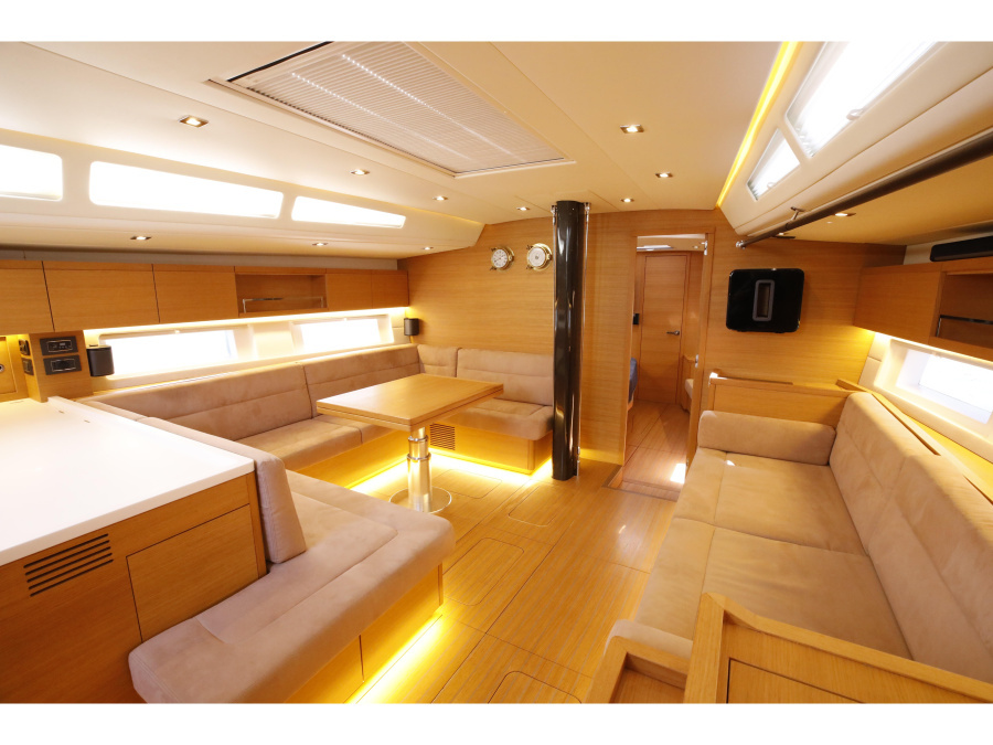 Interior image - 1