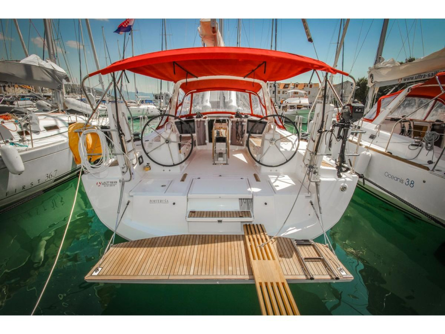 Photo #1 - Oceanis 41.1 (PORTERUSA) en ACI Marina - 7836