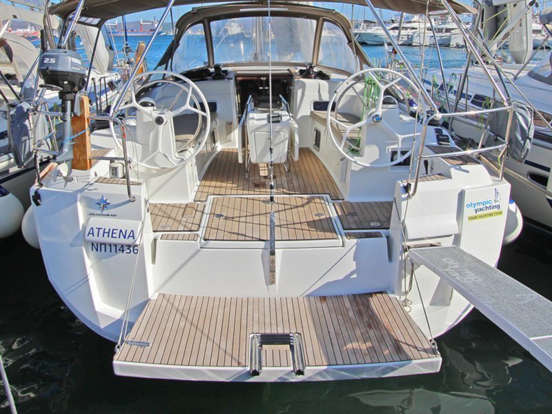 Photo #1 - Sun Odyssey 479 (Athena) en Main Port - 24380
