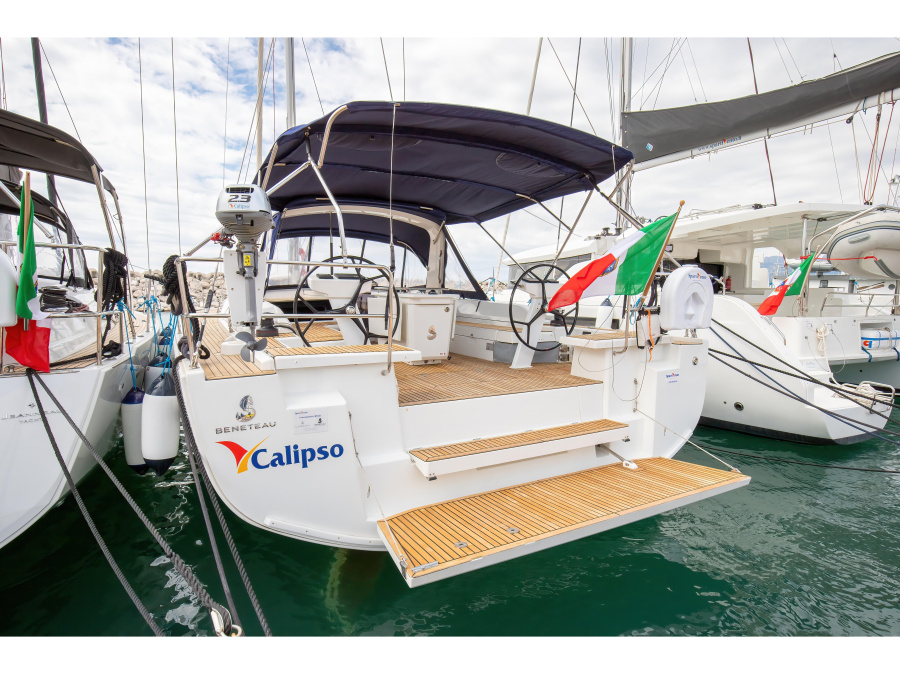 Photo #1 - Oceanis 51.1 (Calipso - Standard Line) en Marina d'Arechi - 24549