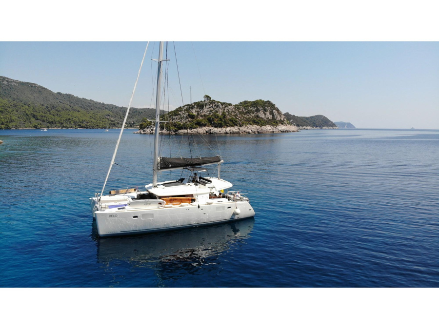 Photo #1 - Lagoon 450  F (BELO) en ACI Marina - 8166
