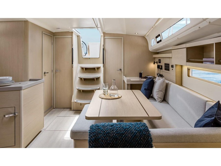 Interior image - 1