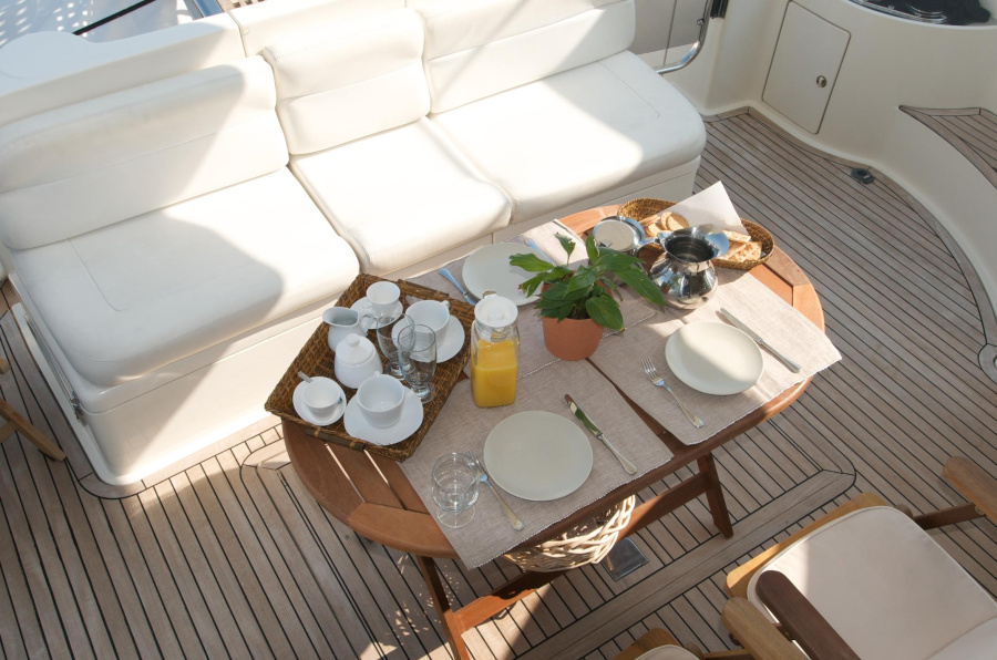 Deck image - 1