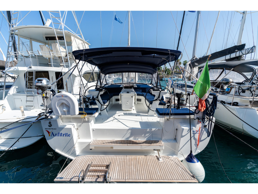 Photo #1 - Oceanis 51.1 (Anfitrite - Comfort line) en  - 7855