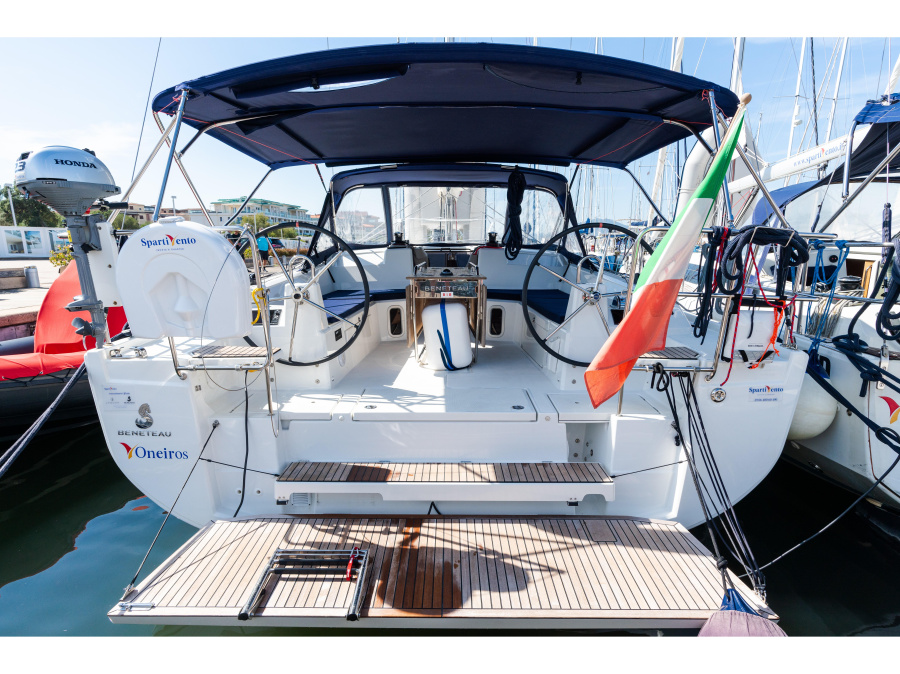 Photo #1 - Oceanis 40.1 (Oneiros - Comfort line) en Marina di - 7847