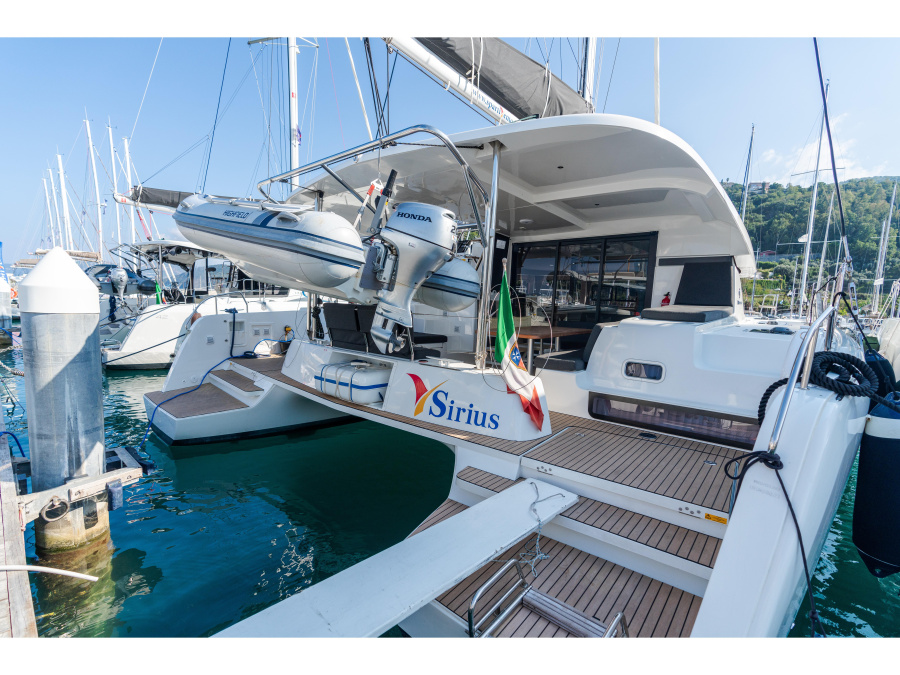 Photo #1 - Lagoon 42 (Sirius - Comfort Line) en Porto di Castellammare del Golfo - 7862