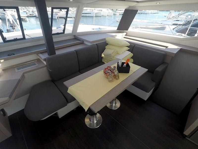 Fountaine Pajot Astrea 42 - 1