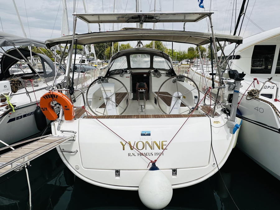 Photo #1 - Bavaria Cruiser 41 (S/Y Yvonne) en Alimos Marina - 24712