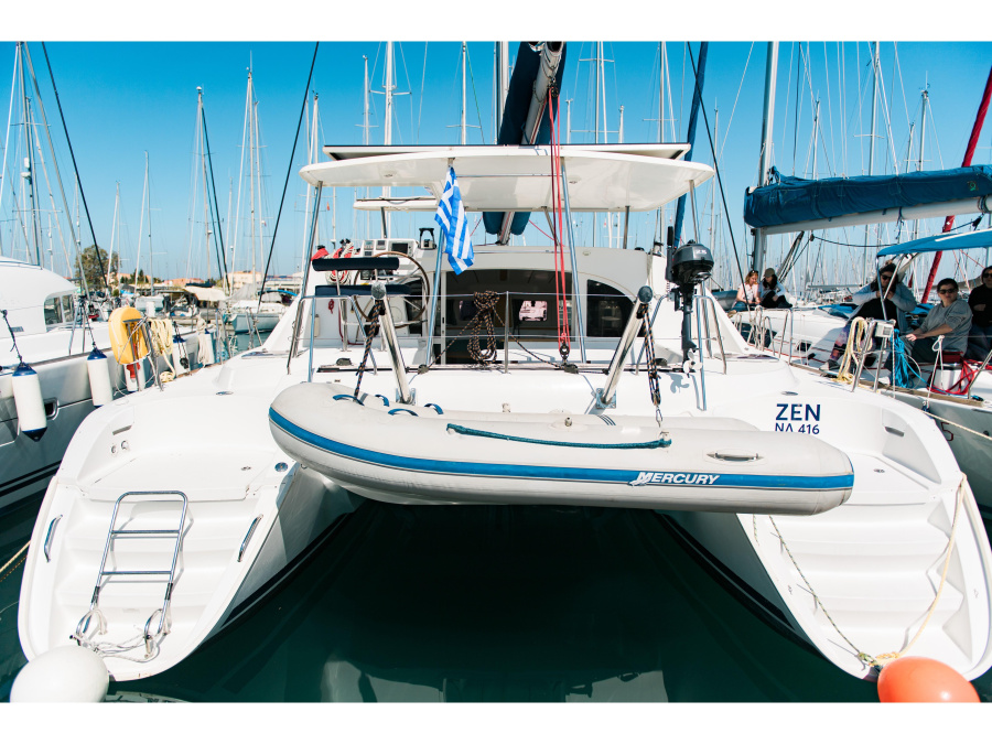 Photo #1 - Lagoon 380 S2 (Zen (Pax 10)) en D-Marin Marina Lefkas - 8691