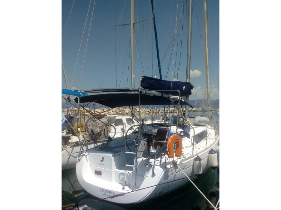 Photo #1 - Oceanis 31 (TRIZONIA) en Port of Lefkas - 9983