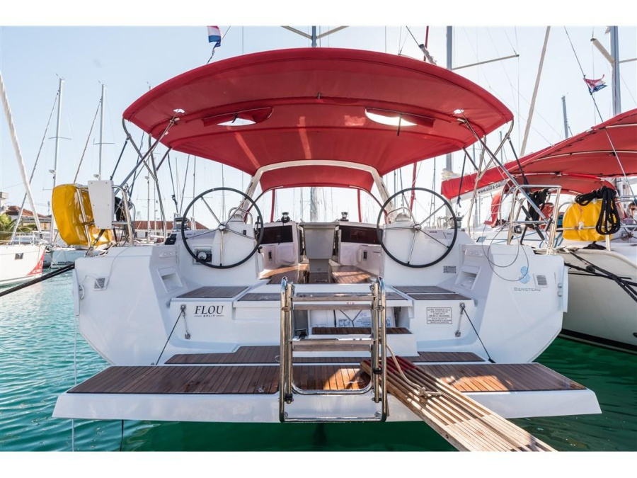 Photo #1 - Oceanis 48 (FLOU) en ACI Marina - 10976