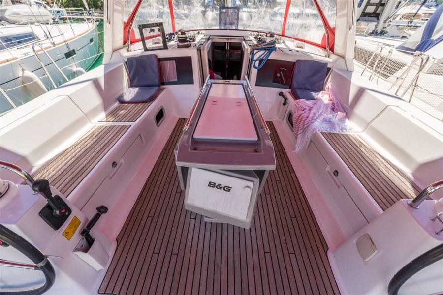 ULTRA DUBROVNIK - 1