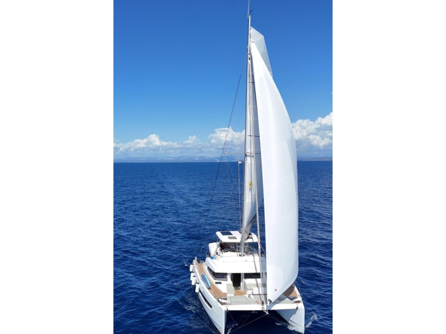 Photo #1 - Bali 5.4 (Gemini) en Marina Kaštela - 10130