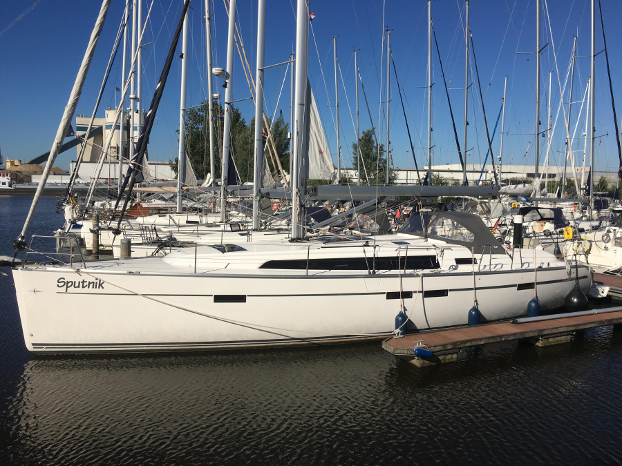 Photo #1 - Bavaria Cruiser 46 (Sputnik) en  - 7000