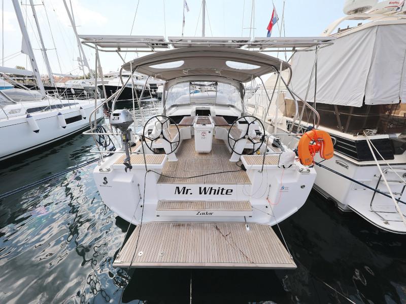 Photo #1 - Oceanis 46.1 (MR. WHITE) en Marina - 8152