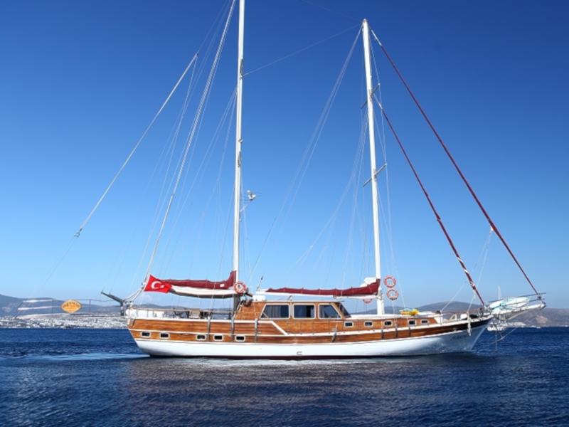 Photo #1 - Gulet-Perrinita (Perrinita) en Marina - 9875