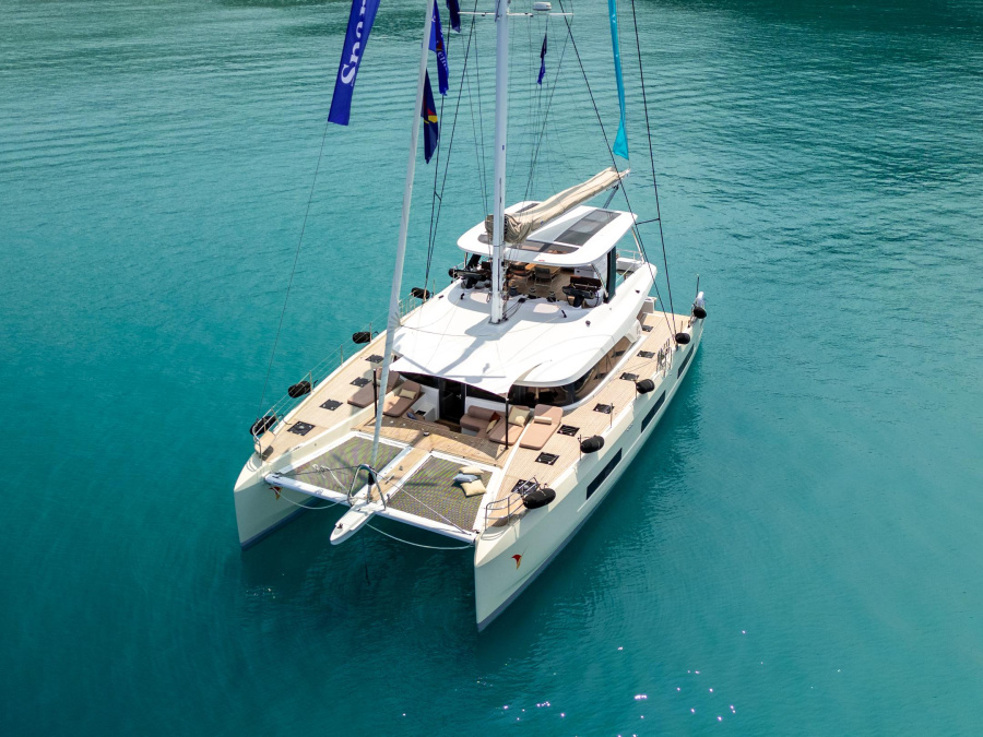Photo #1 - Lagoon Sixty 5 (SAILUXE - Gloria) en Marina - 11613