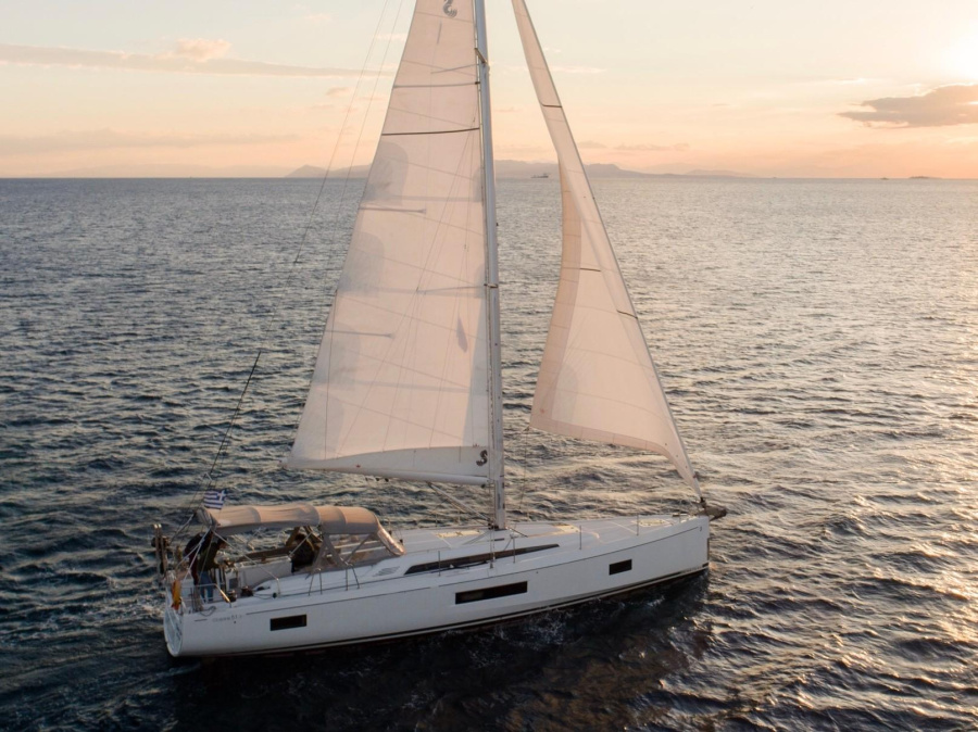 Photo #1 - Oceanis 51.1 (Viennastar) en Alimos Marina - 9868