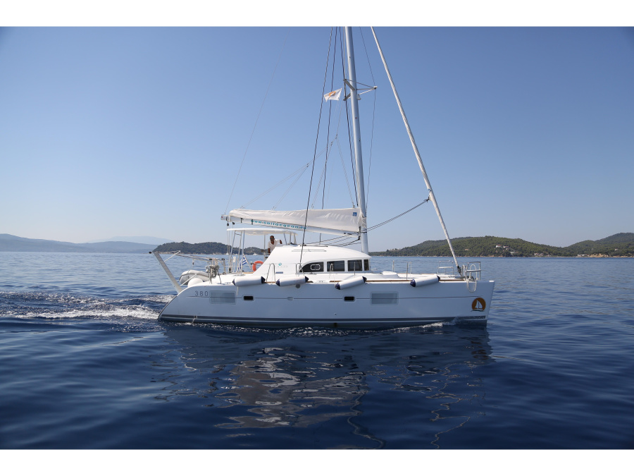 Photo #1 - Lagoon 380 (Calypso) en Port of - 5256