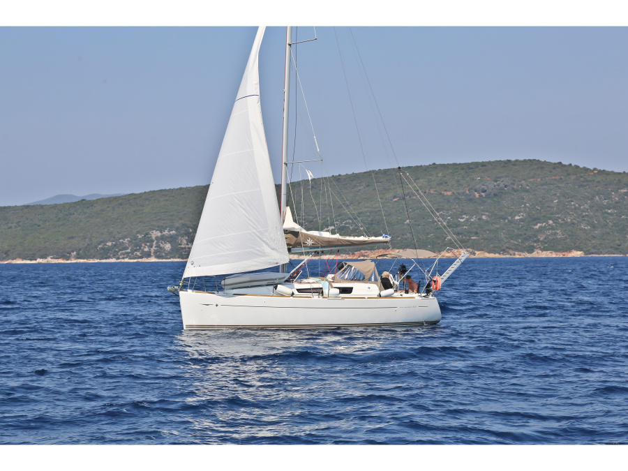 Photo #1 - Sun Odyssey 33i (Galateia) en Harbour - 23556