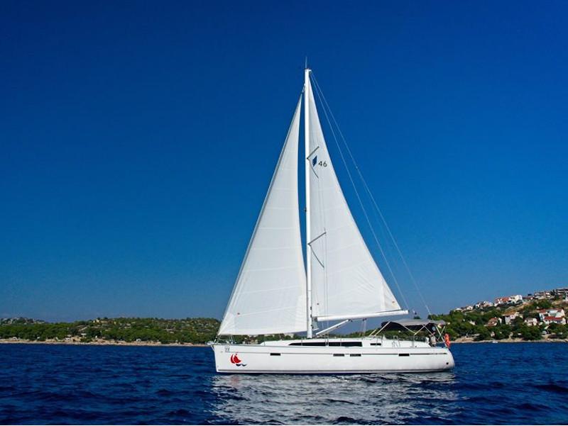 Photo #1 - Bavaria 46 CN (MH 77) en Marina Hramina - 20808