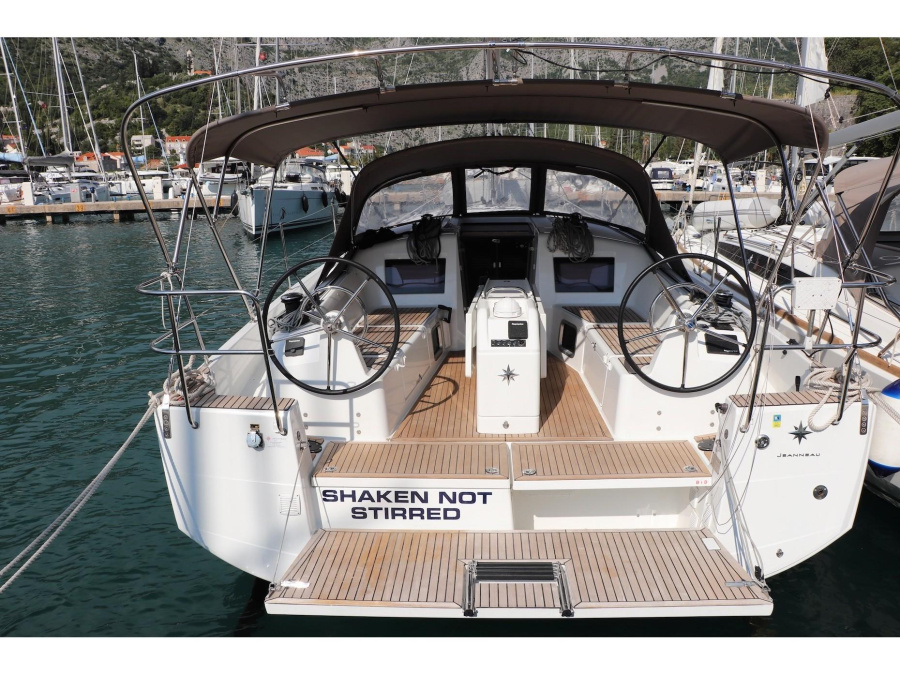 Photo #1 - Sun Odyssey 410 (Shaken Not Stirred) en ACI Marina - 13451
