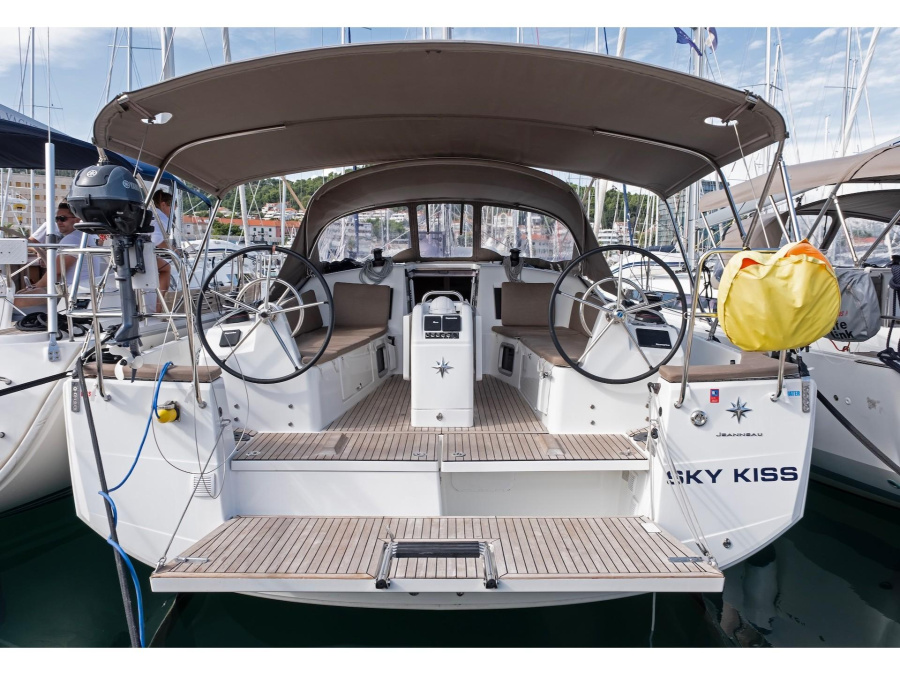 Photo #1 - Sun Odyssey 410 (Sky Kiss) en ACI Marina - 13759