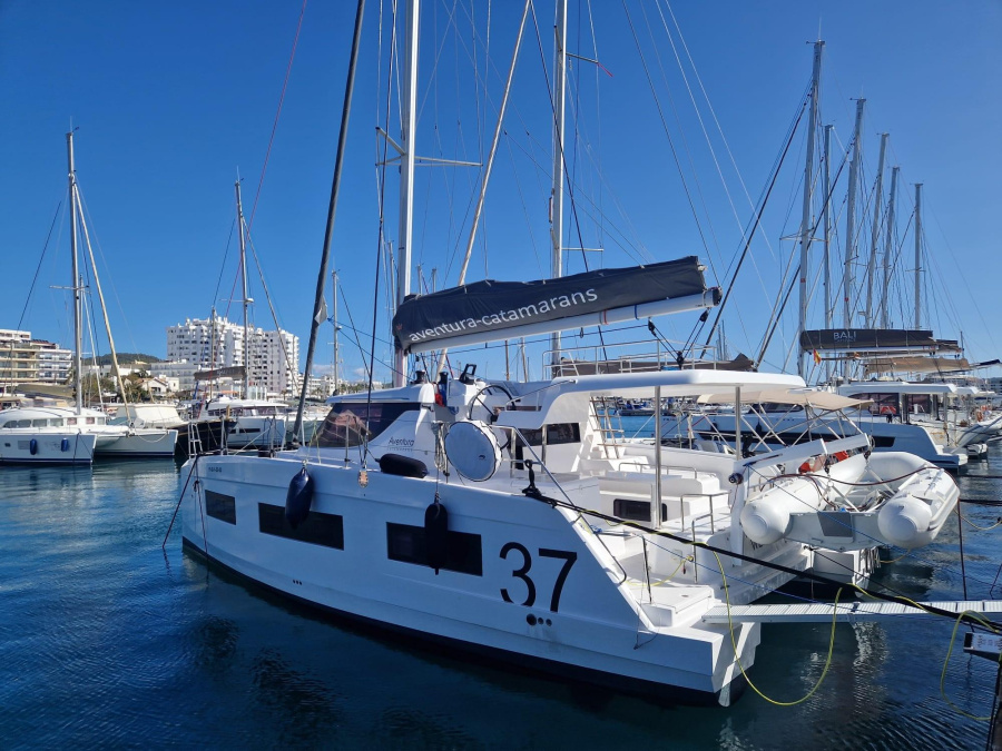 Photo #1 - AVENTURA 37 (HAKUNA) en Port - 13871