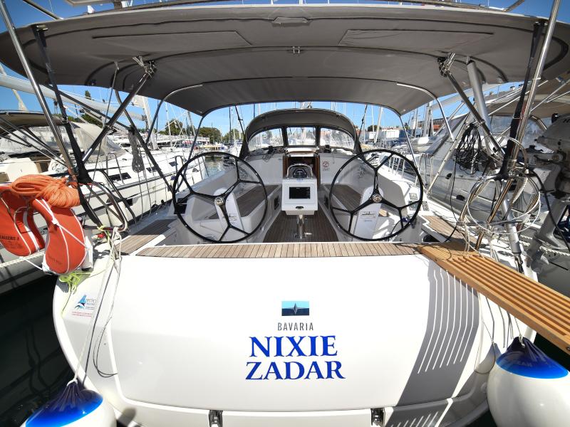 Photo #1 - Bavaria Cruiser 41 (NIXIE) en Marina - 12172