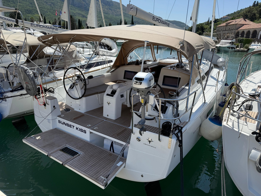 Photo #1 - Sun Odyssey 410 (Sunset Kiss) en ACI Marina - 14180