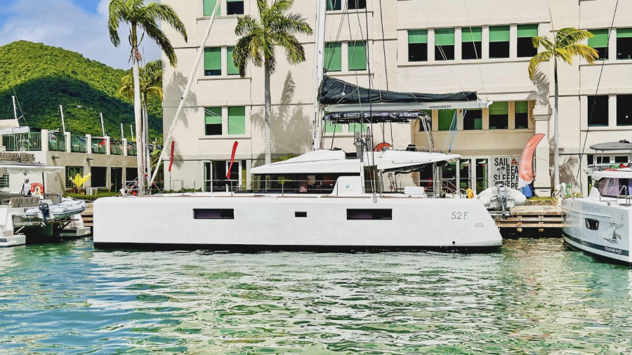 Photo #1 - LAGOON 52F (LA DOLCE VITA) en Port - 61264