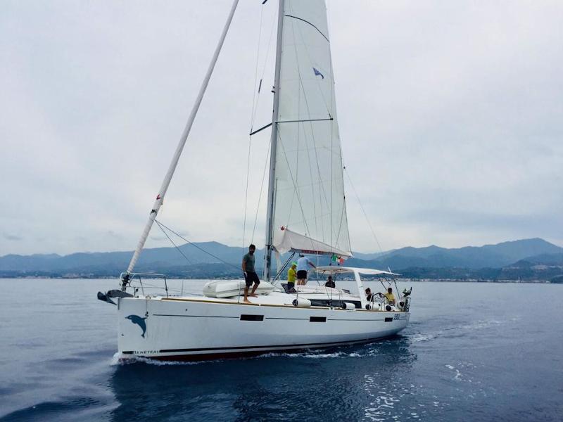 Photo #1 - Oceanis 45 (Fantasy Planet) en Marina - 6485