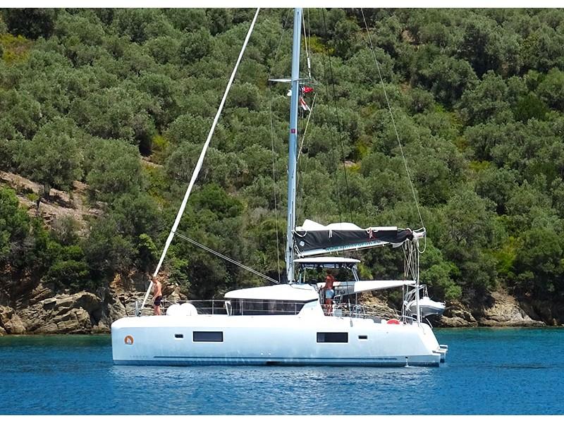 Photo #1 - Lagoon 42 (Sao) en Port of - 4394