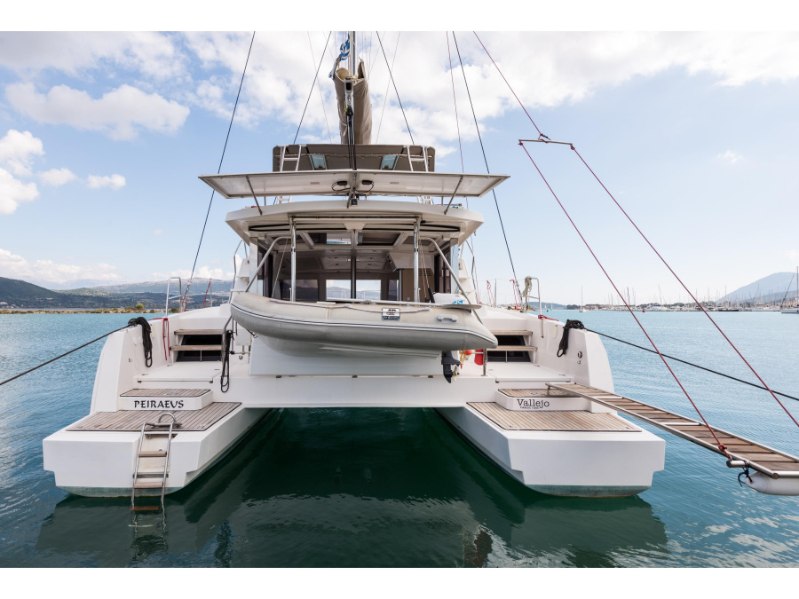 Photo #1 - Bali 4.0 (Vallejo) en Port of Lefkas - 11653