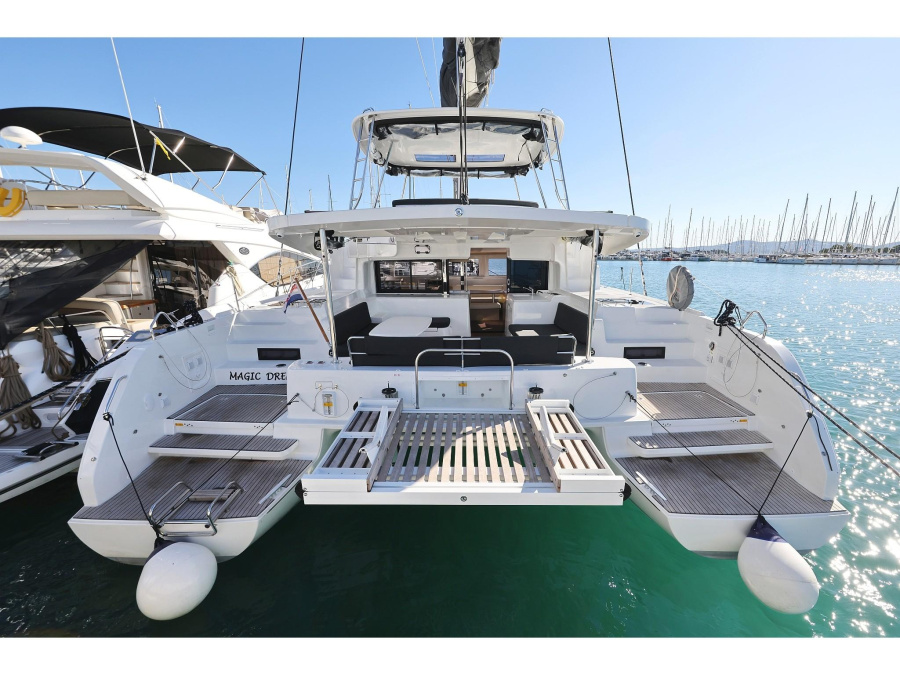 Photo #1 - Lagoon 46 (MAGIC DREAM) en D-Marin Dalmacija Marina - 12971