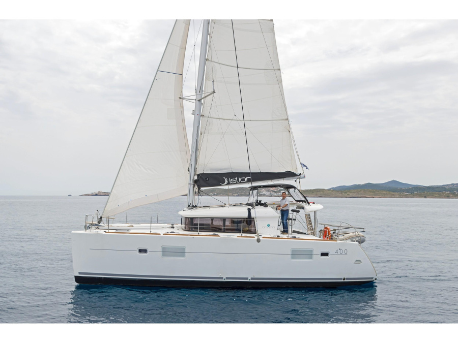 Photo #1 - Lagoon 400S2 (Libre) en Main Port - 6222