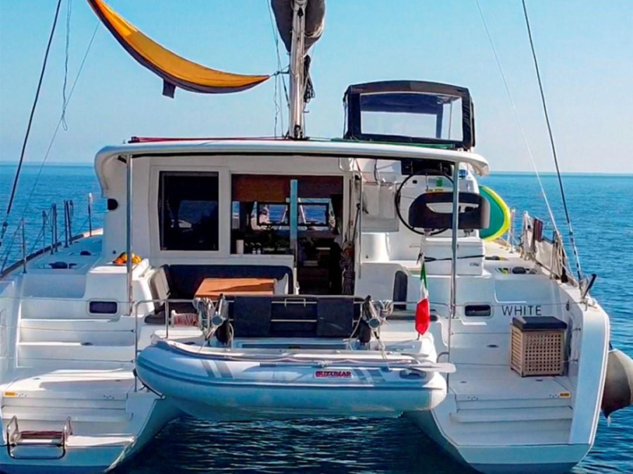 Photo #1 - Lagoon 40 (WHITE) en Marina d'Arechi - 61042