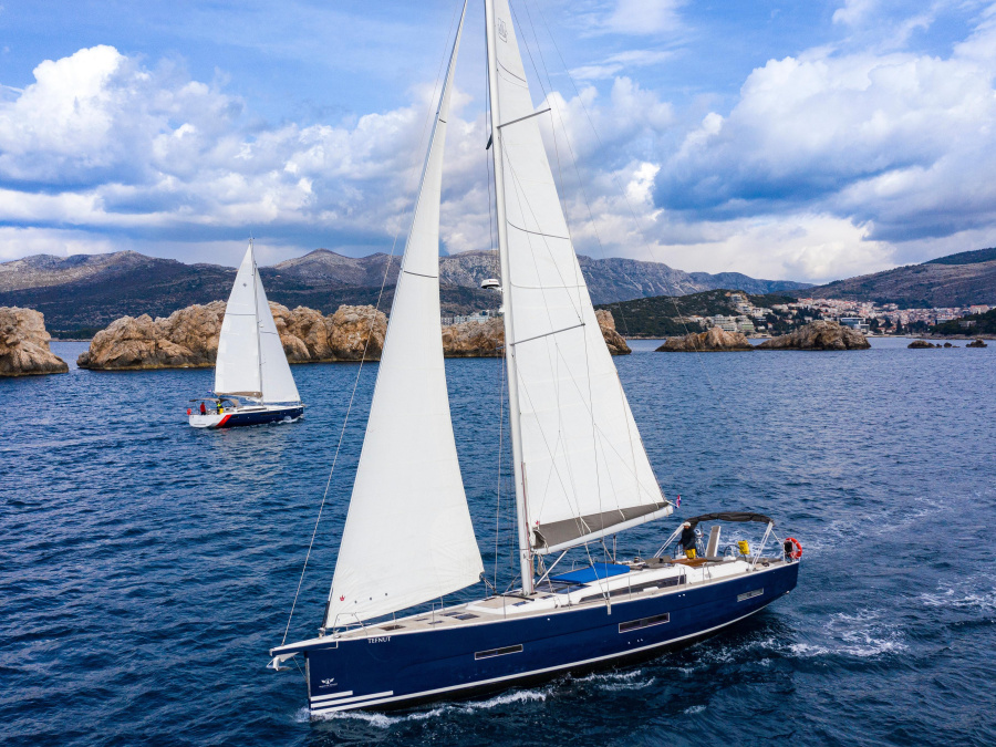 Photo #1 - Dufour 56 Exclusive (TEFNUT) en Marina Kremik - 4165