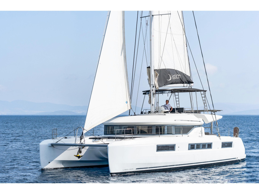 Photo #1 - Lagoon 50 A/C & GEN & WM (Just infinity) en D-Marin Marina Gouvia - 14012