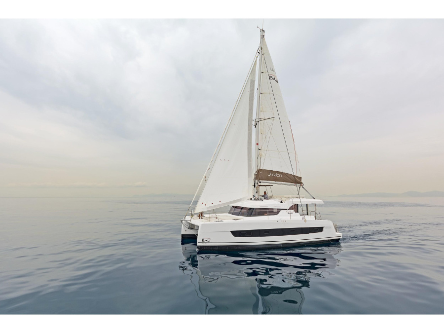 Photo #1 - Bali Catspace 1 (Phoenix) en Port of Lefkas - 19976