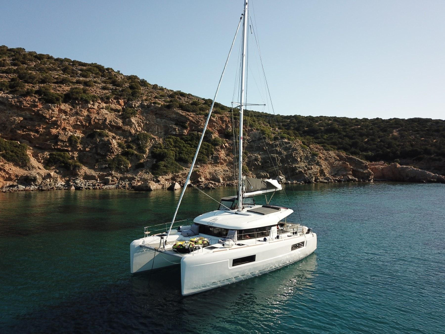 Photo #1 - Lagoon 40 (CATALINA) en port - 15847