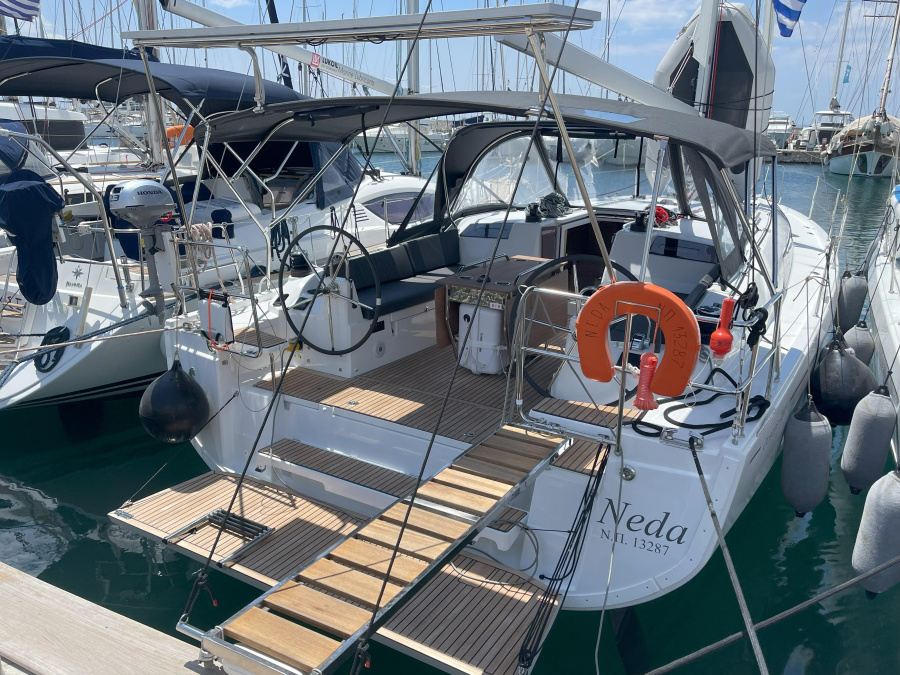 Photo #1 - Oceanis 40.1 (Neda) en Alimos Marina - 18837