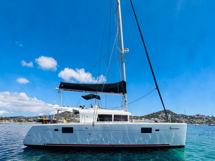 Photo #1 - Lagoon 450  Flybridge (Fornes) en Port of Ibiza - 15848